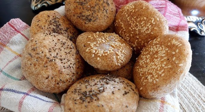 خبز اللوز